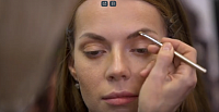 Набор теней и аксессуаров для коррекции бровей 01 / TOTAL LOOK BROW KIT 4*1,2 г